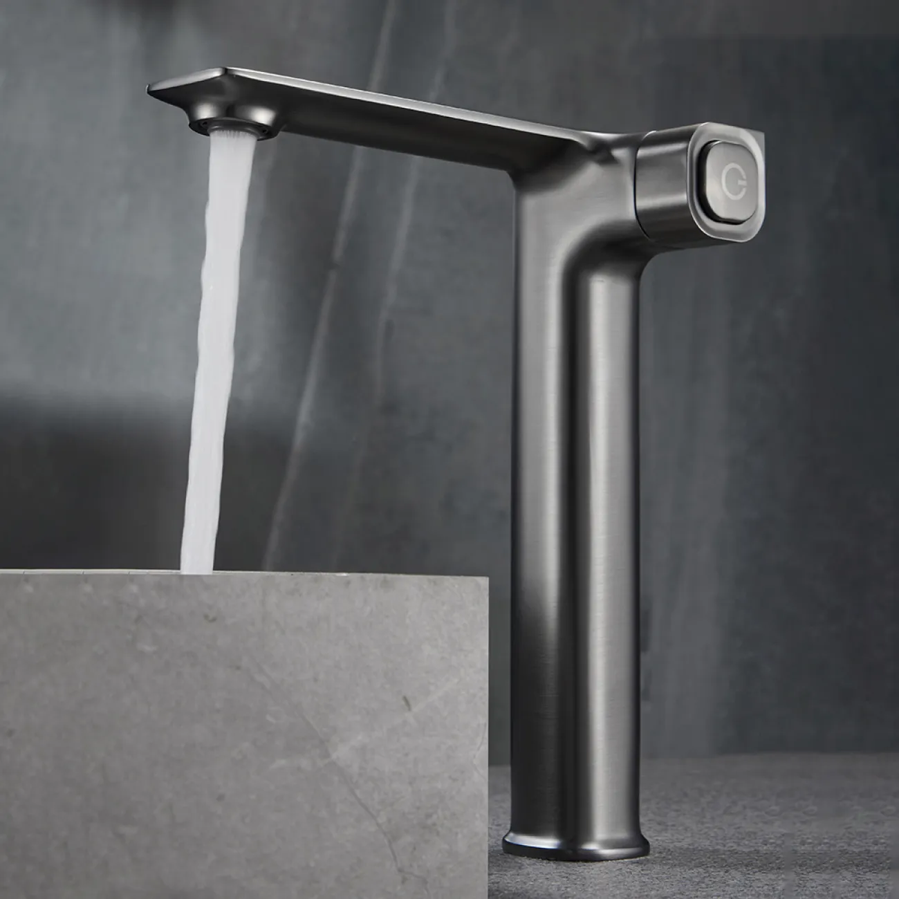 Креативный настольный смеситель для умывальника в Современном стиле LaLume MB21129-23 Креативный настольный смеситель для умывальника в Современном стиле LaLume MB21129-23