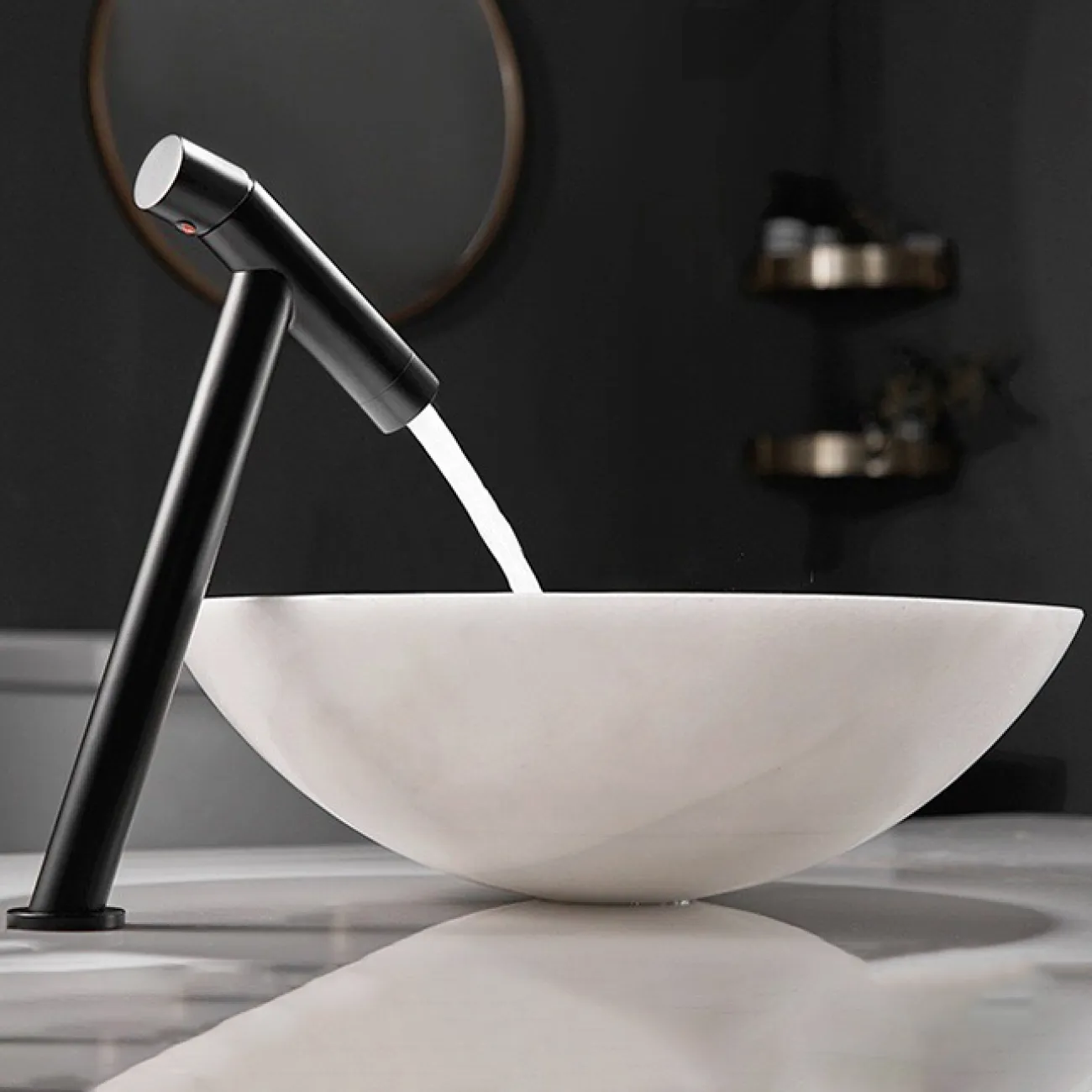 Креативный латунный смеситель для умывальника в Современном стиле LaLume MB21148-23 Креативный латунный смеситель для умывальника в Современном стиле LaLume MB21148-23