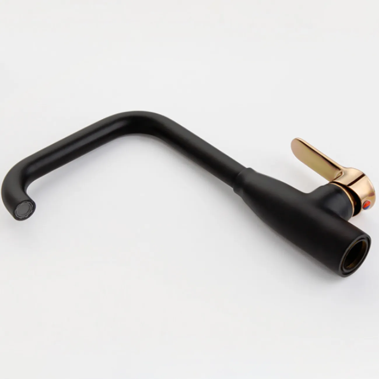 Минималистичный латунный смеситель для кухни в Современном стиле LaLume MB21149-23