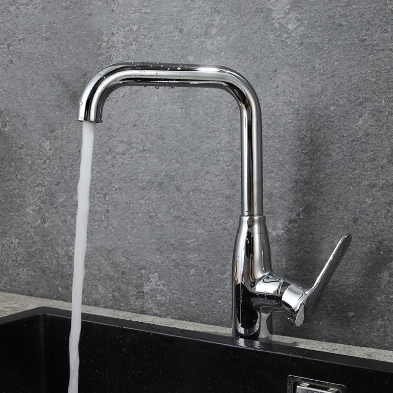 Минималистичный латунный смеситель для кухни в Современном стиле LaLume MB21149-23