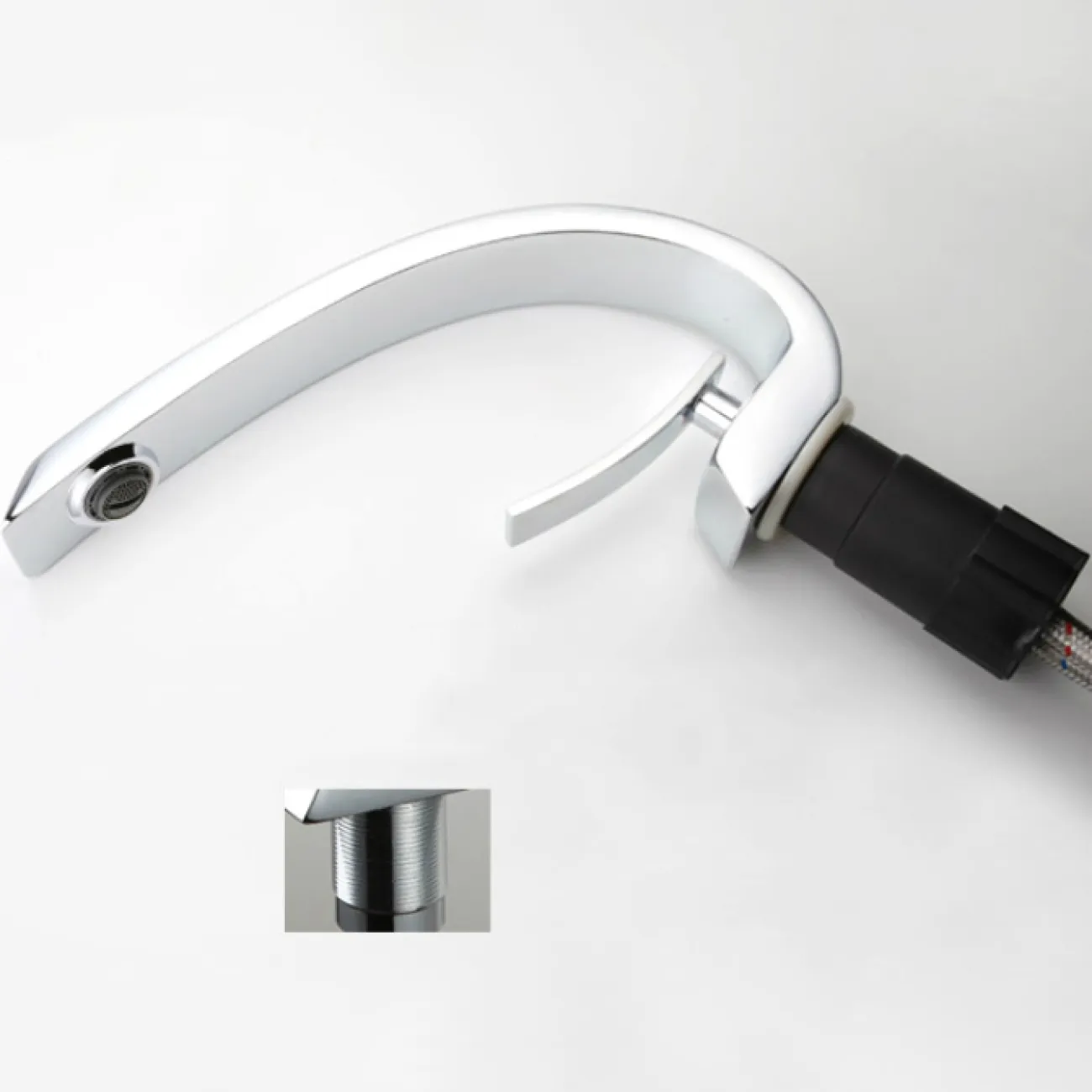 Изящный латунный смеситель для умывальника в Хай-тек стиле LaLume MB21154-23