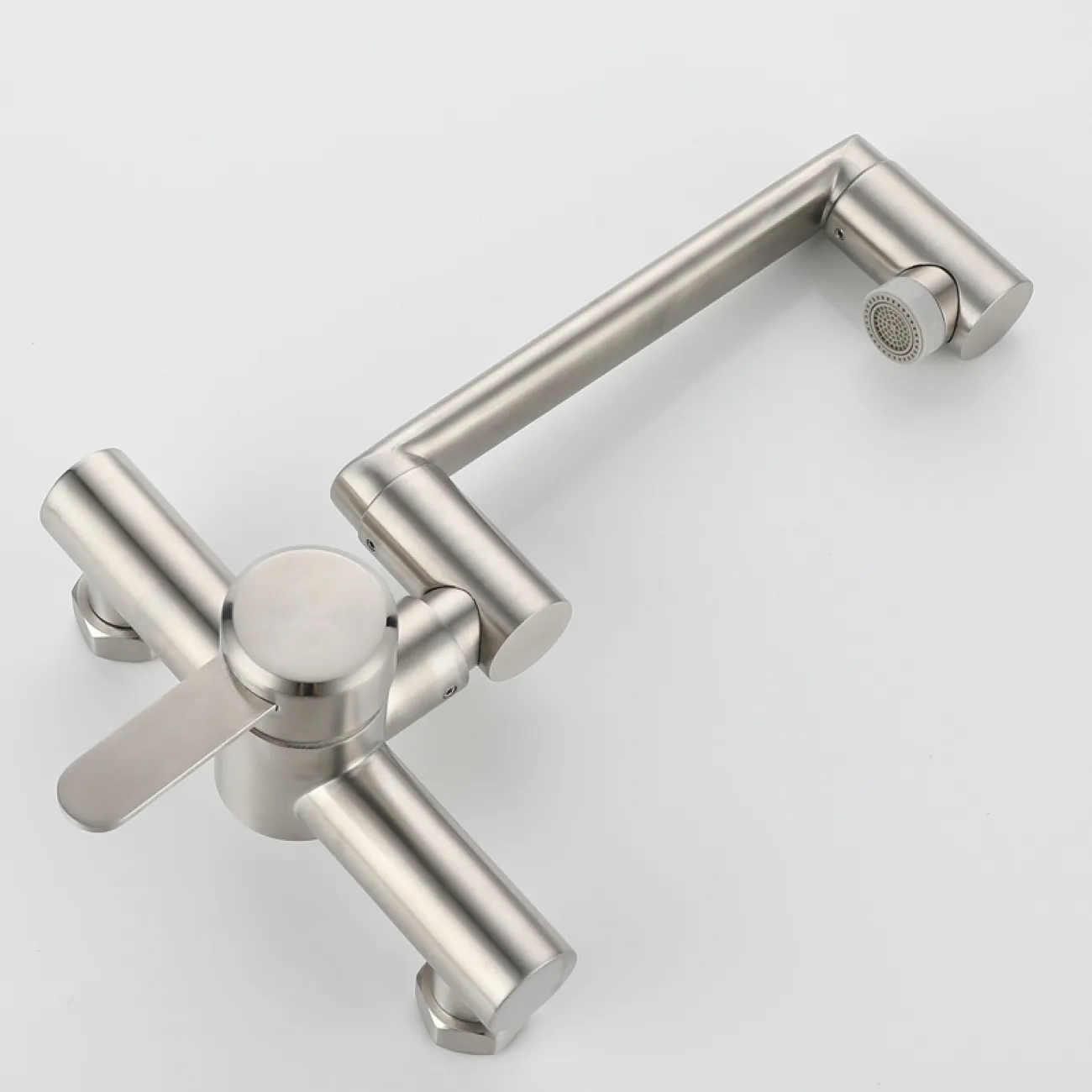 Изящный стальной смеситель для ванной в Современном стиле LaLume MB21166-23