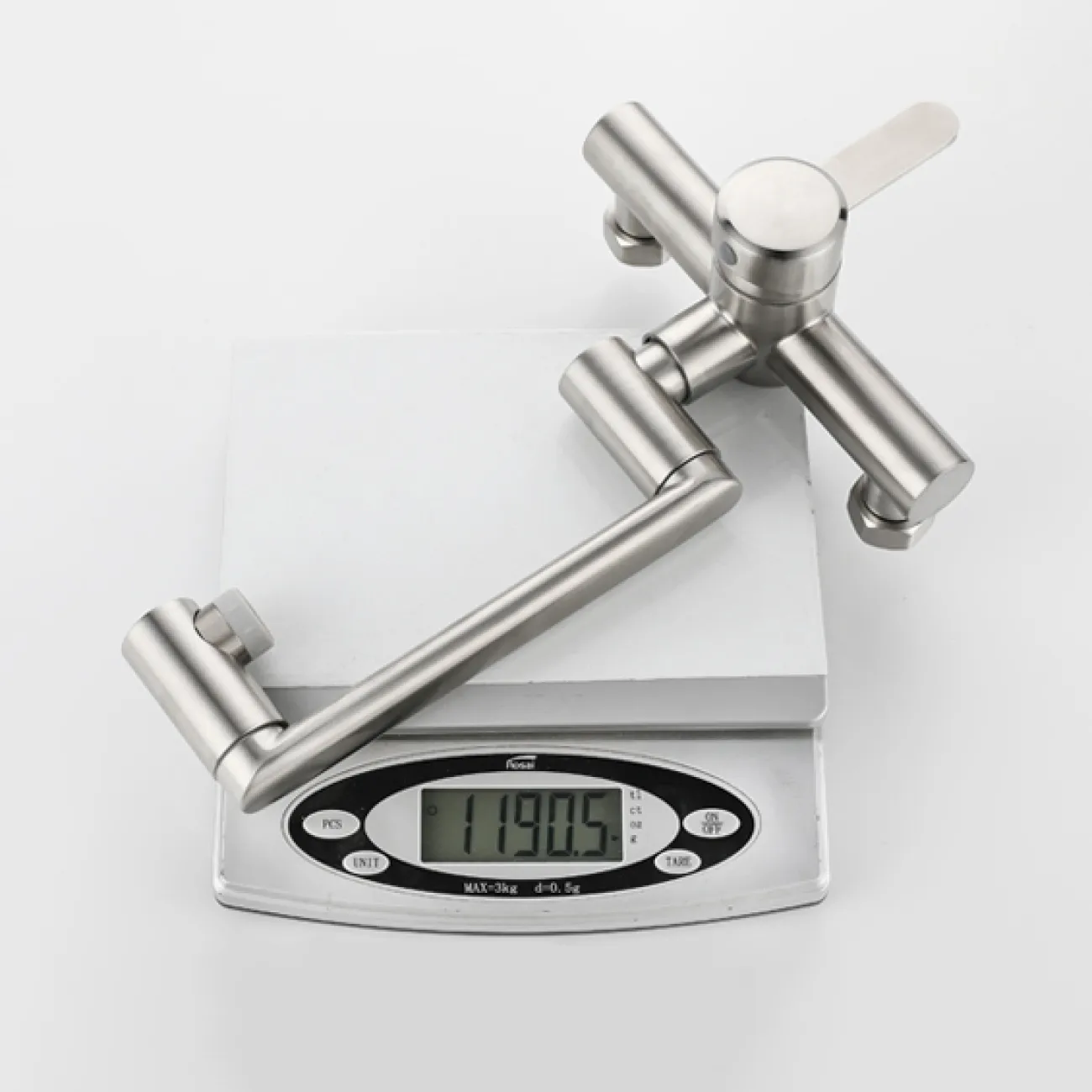 Изящный стальной смеситель для ванной в Современном стиле LaLume MB21166-23