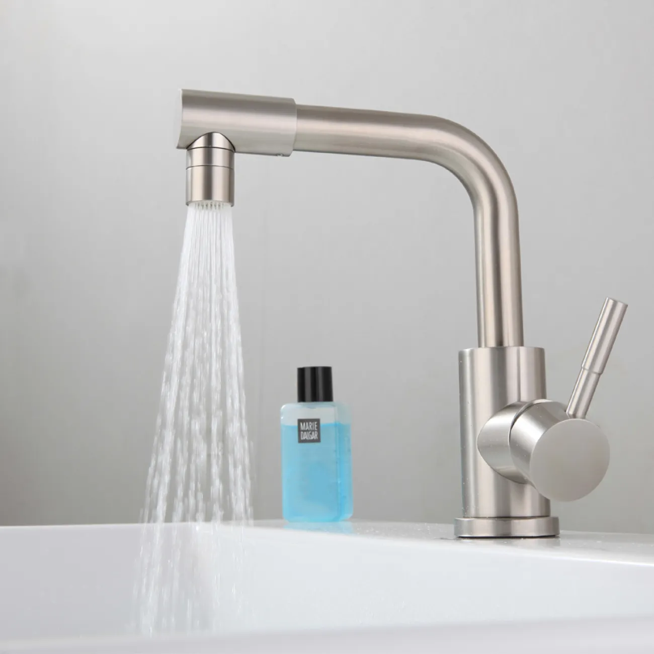 Роскошный стальной смеситель для умывальника в Современном стиле LaLume MB21167-23