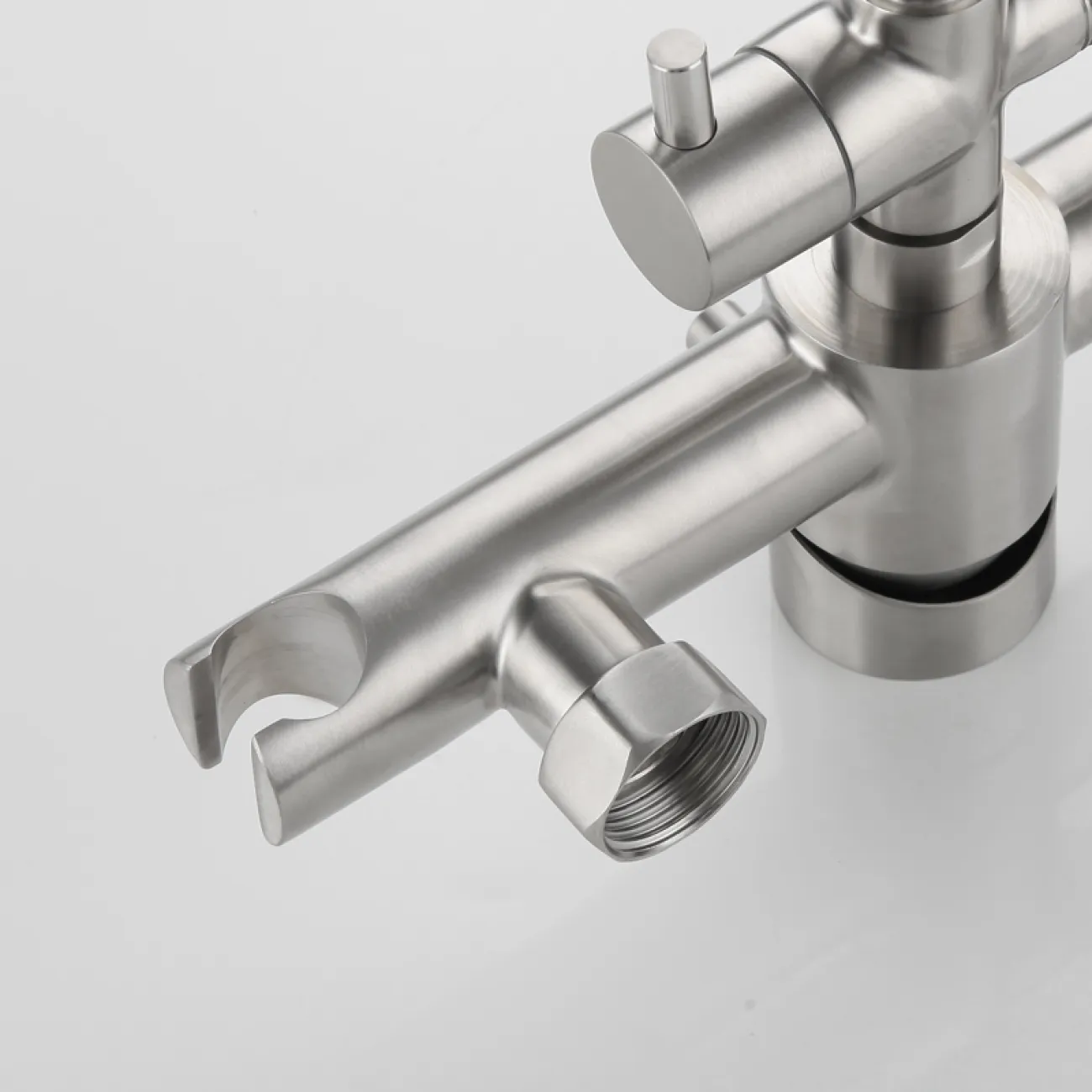 Минималистичный стальной смеситель с душем для ванной в Современном стиле LaLume MB21168-23