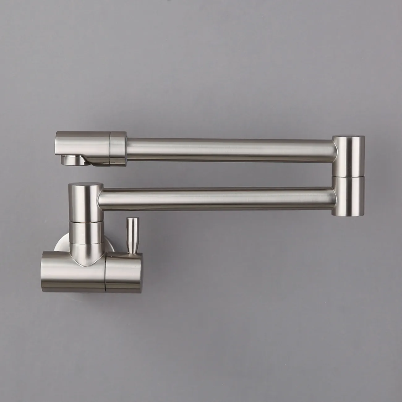 Минималистичный латунный смеситель с душем для ванной в Современном стиле LaLume MB21170-23