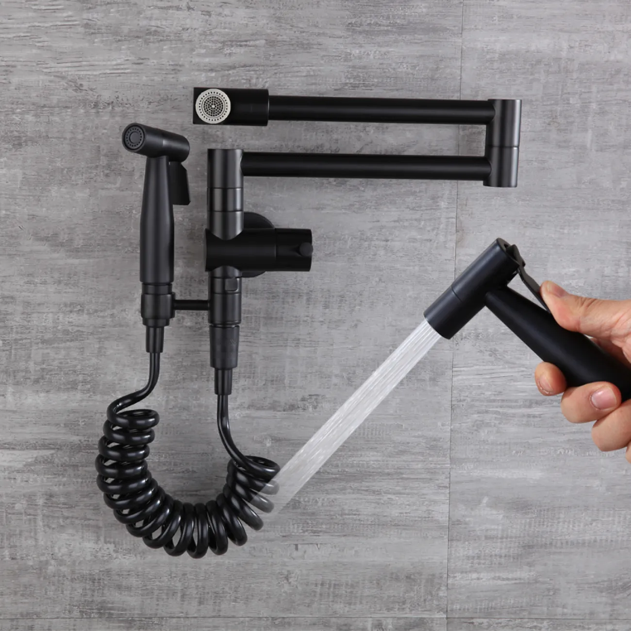 Минималистичный латунный смеситель с душем для ванной в Современном стиле LaLume MB21170-23