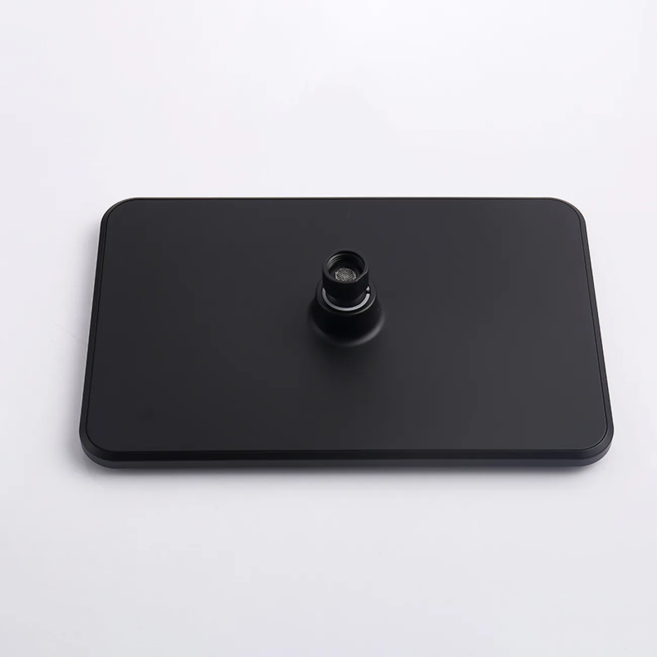 Изящный латунный смеситель с тропическим душем для ванной в Современном стиле LaLume MB21172-23