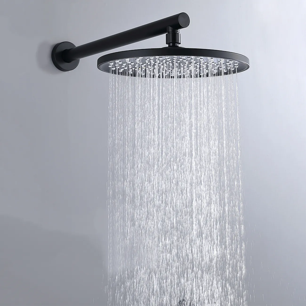 Роскошный латунный смеситель с тропическим душем для ванной в Современном стиле LaLume MB21173-23