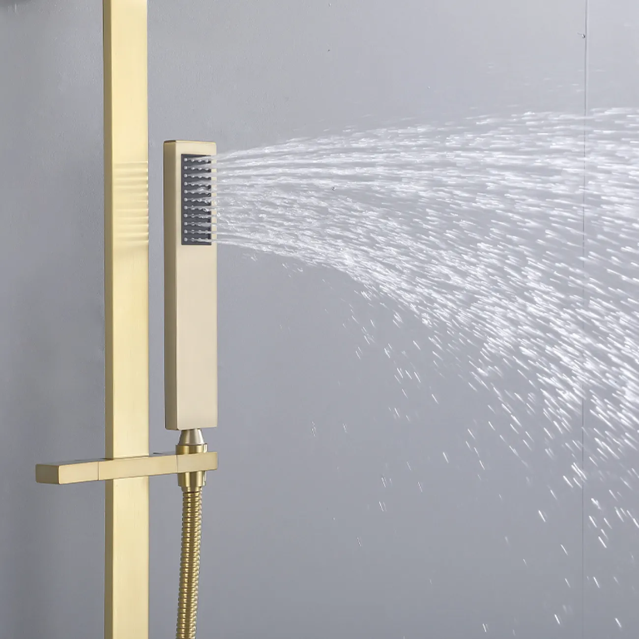 Роскошный латунный смеситель с тропическим душем для ванной в Современном стиле LaLume MB21177-23