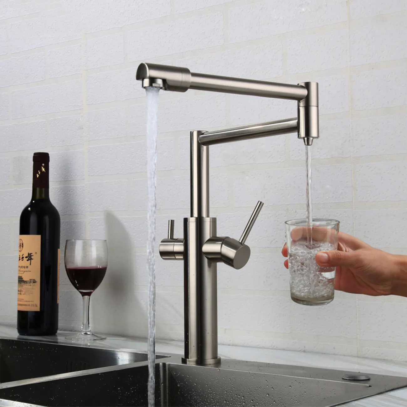 Креативный латунный смеситель для кухни в Хай-тек стиле LaLume MB21181-23