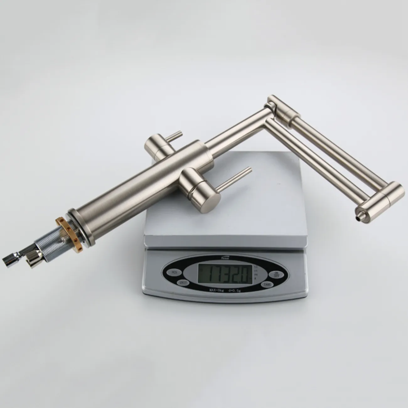 Креативный латунный смеситель для кухни в Хай-тек стиле LaLume MB21181-23