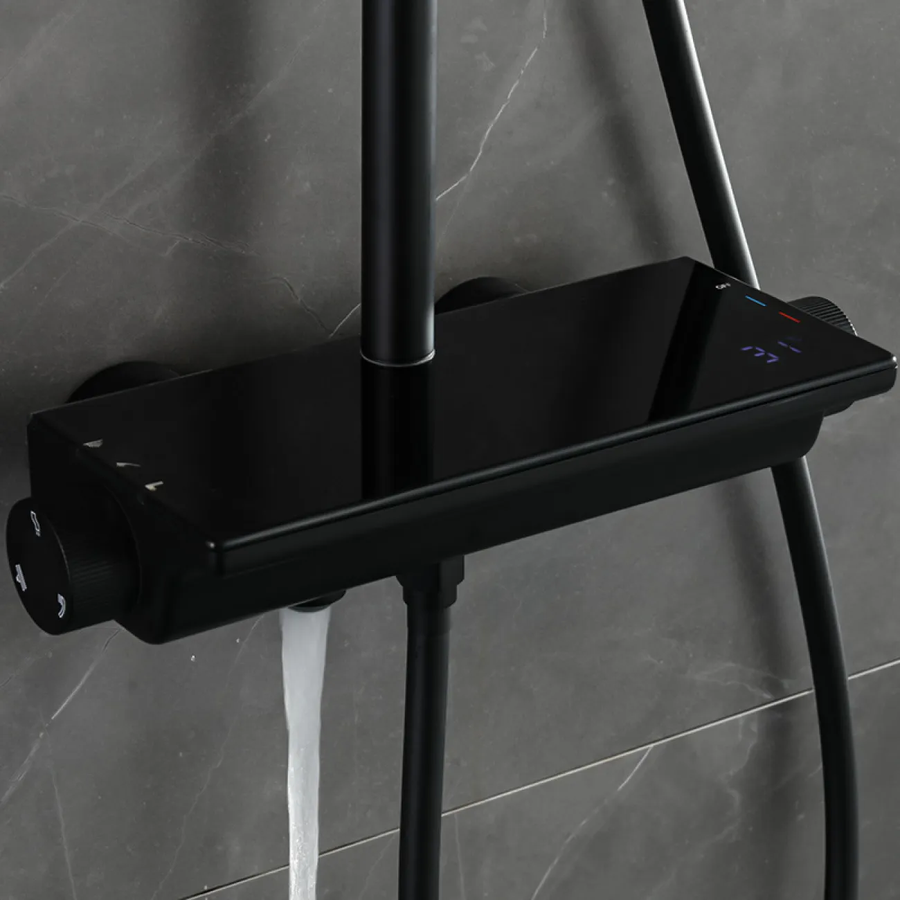 Креативный латунный смарт-смеситель с тропическим душем для ванной в Хай-тек стиле LaLume MB21182-23