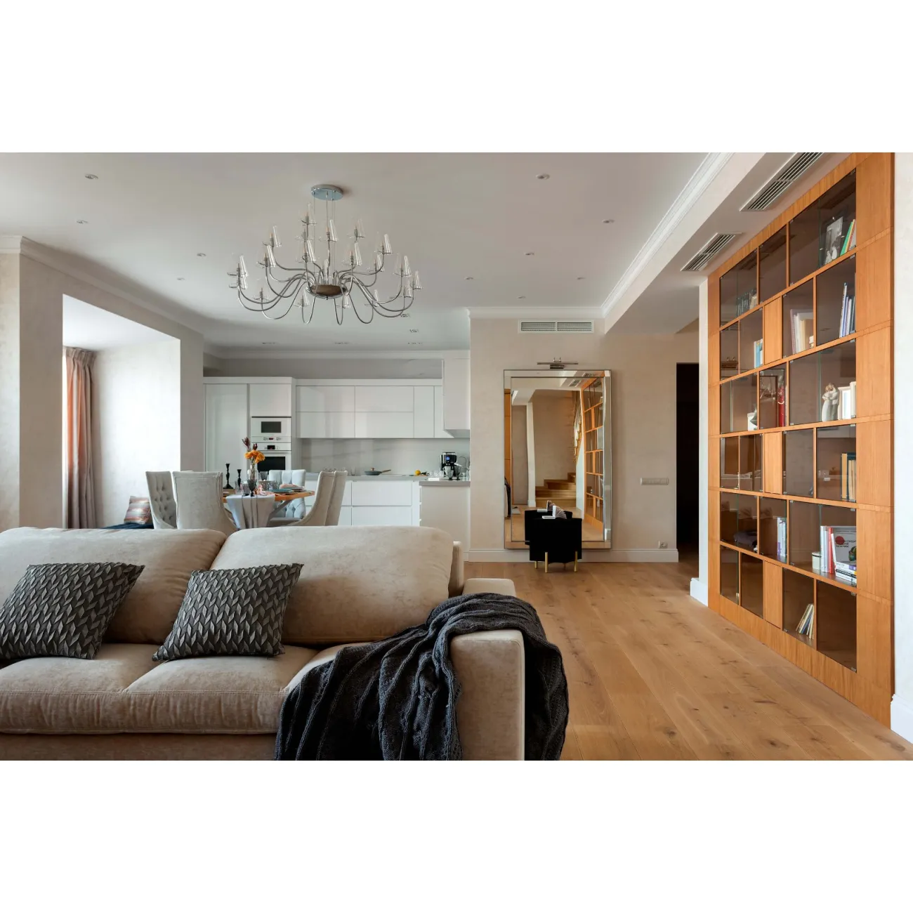 Зеркало Modesto от LaLume Зеркало Modesto от LaLume