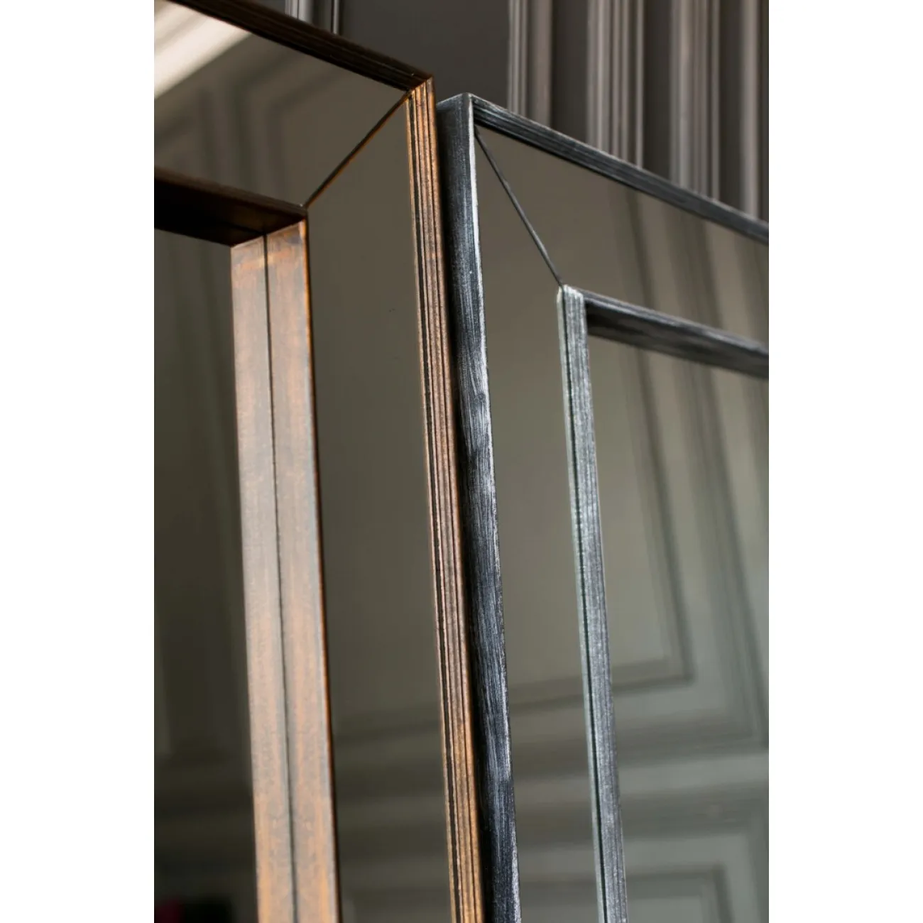 Зеркало Lorenzo от LaLume