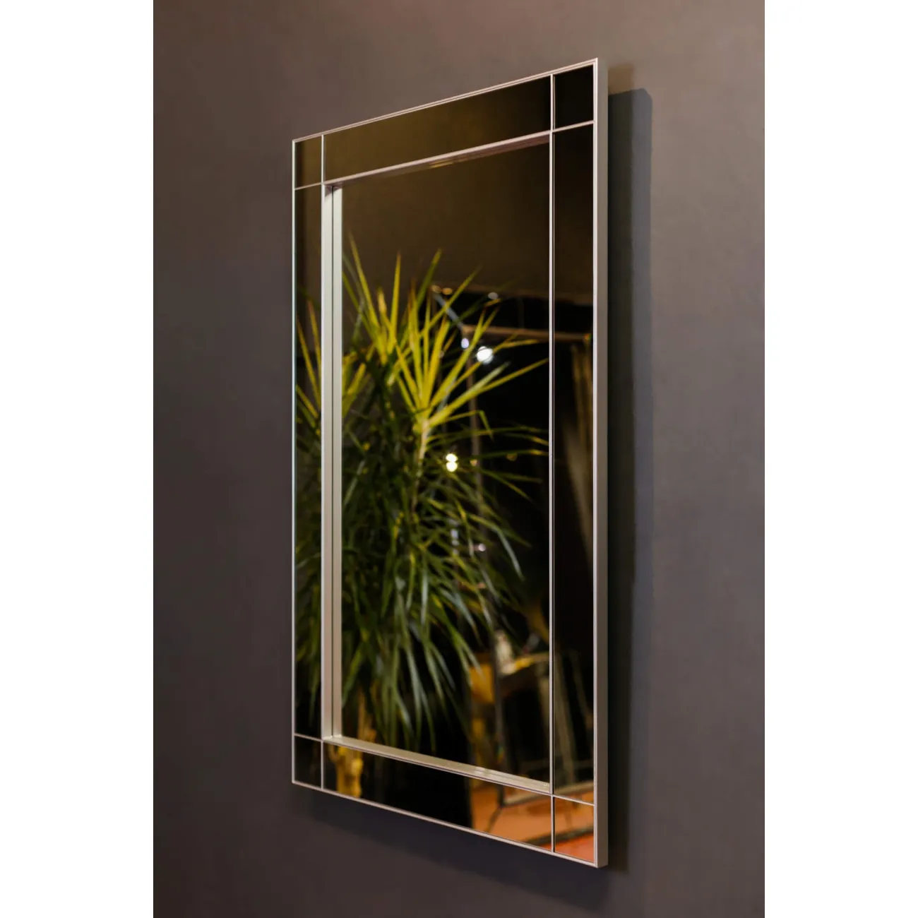 Зеркало Alterna Silver от LaLume Зеркало Alterna Silver от LaLume