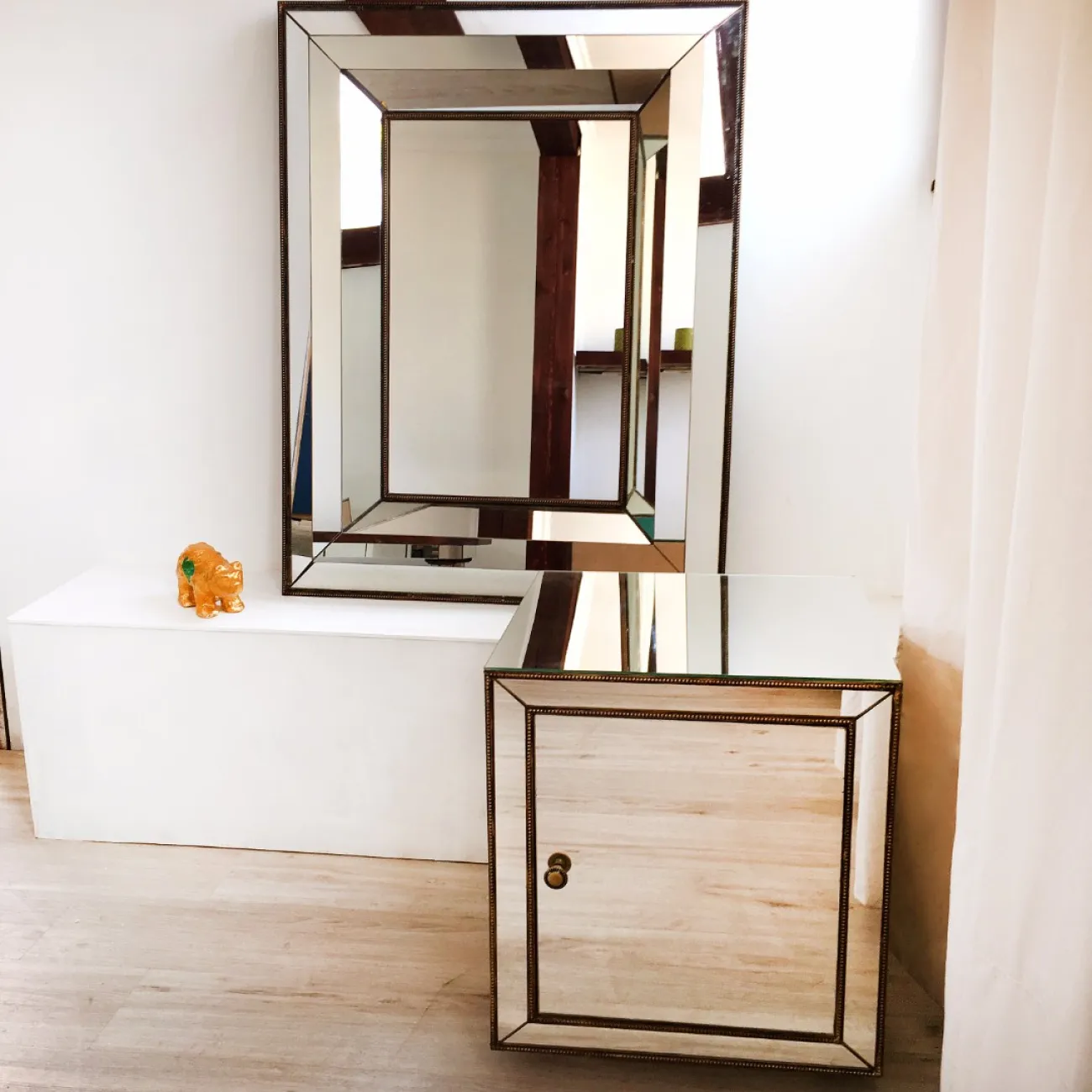 Тумба Benjamin от LaLume Тумба Benjamin от LaLume