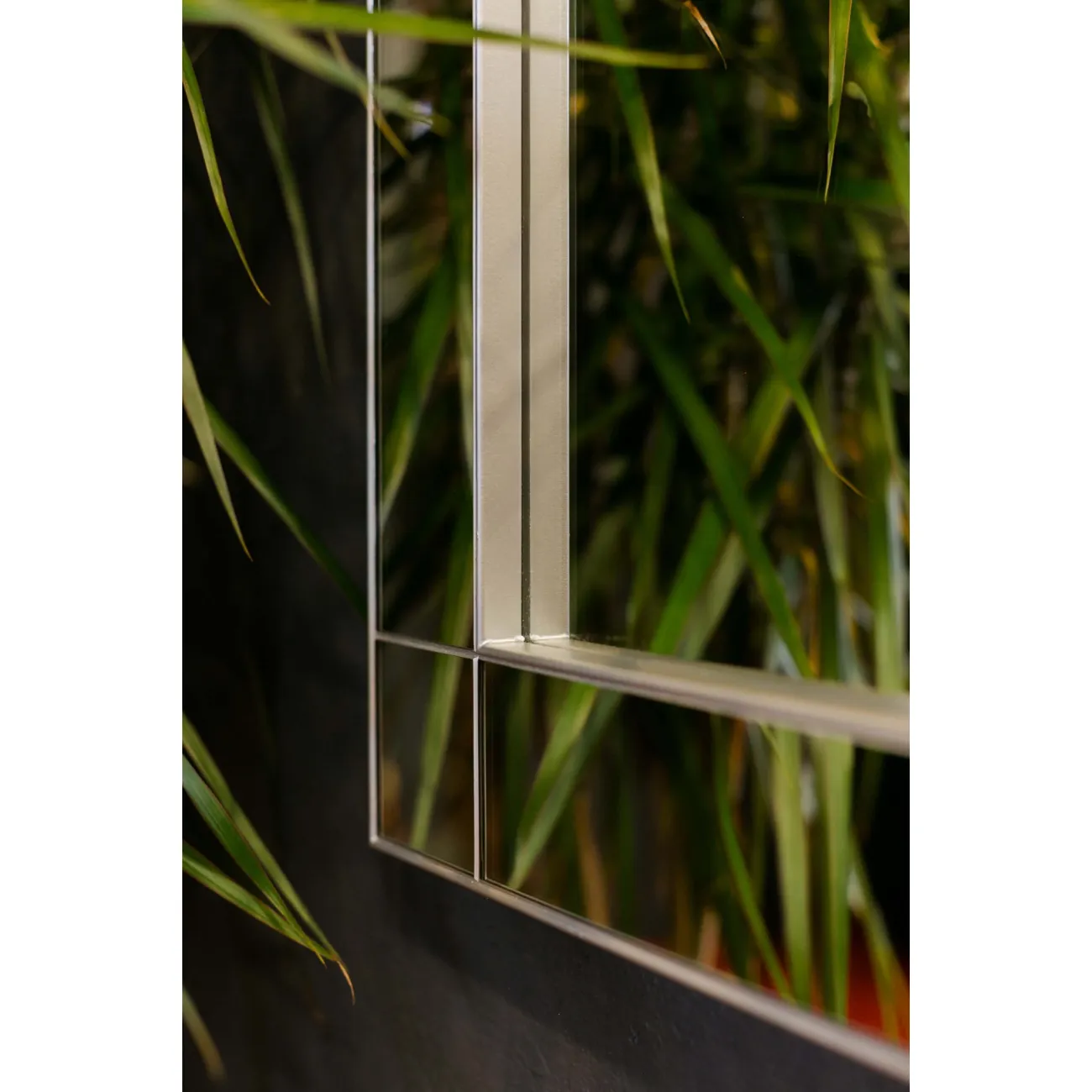 Зеркало Alterna Silver от LaLume Зеркало Alterna Silver от LaLume