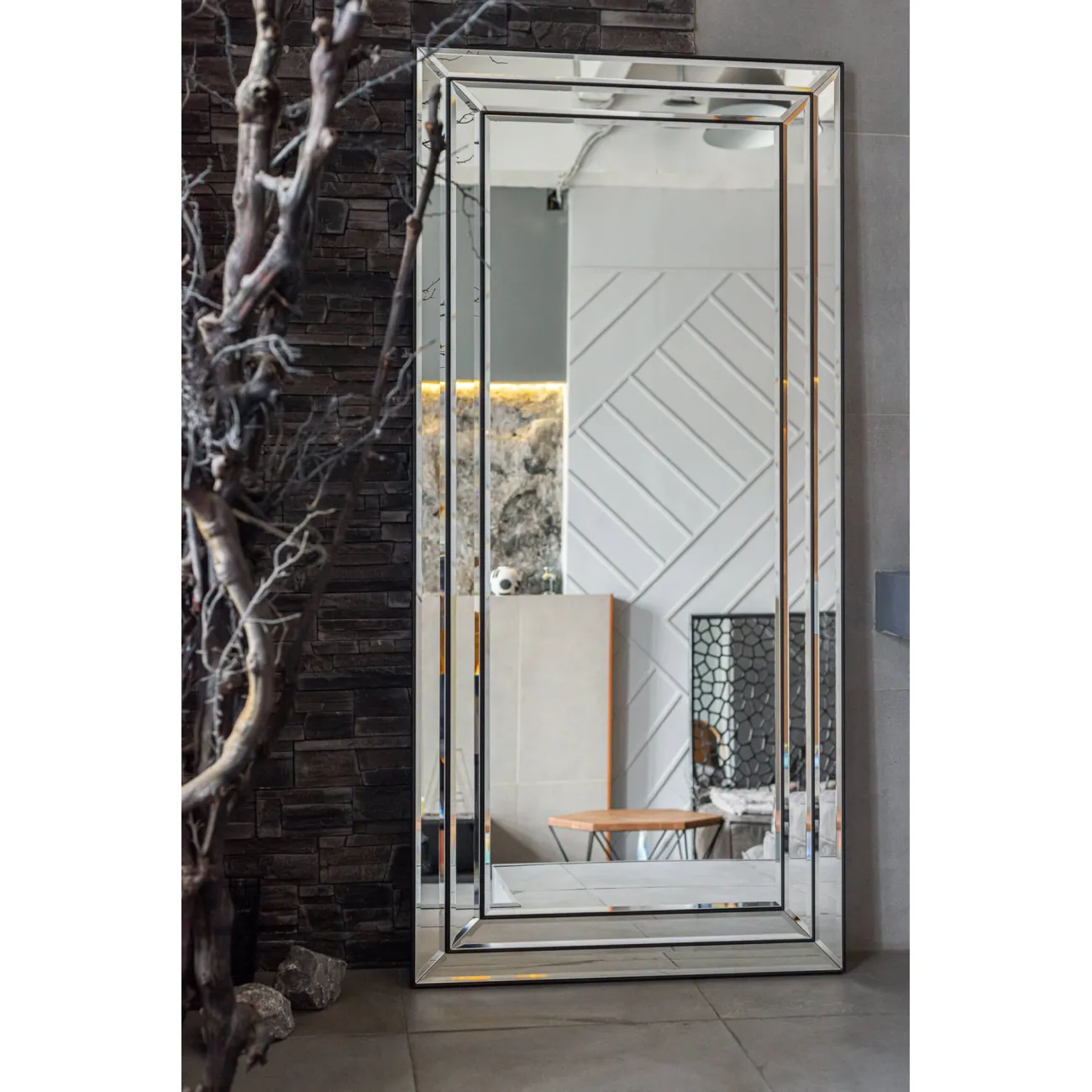 Зеркало Ruiz Black от LaLume Зеркало Ruiz Black от LaLume