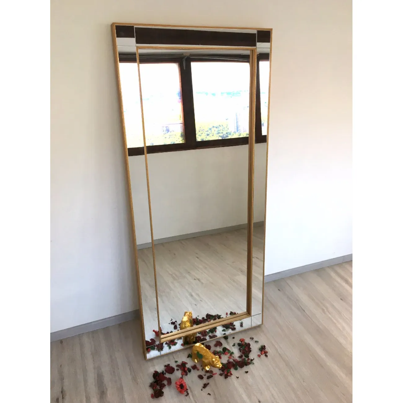 Зеркало Valentino от LaLume