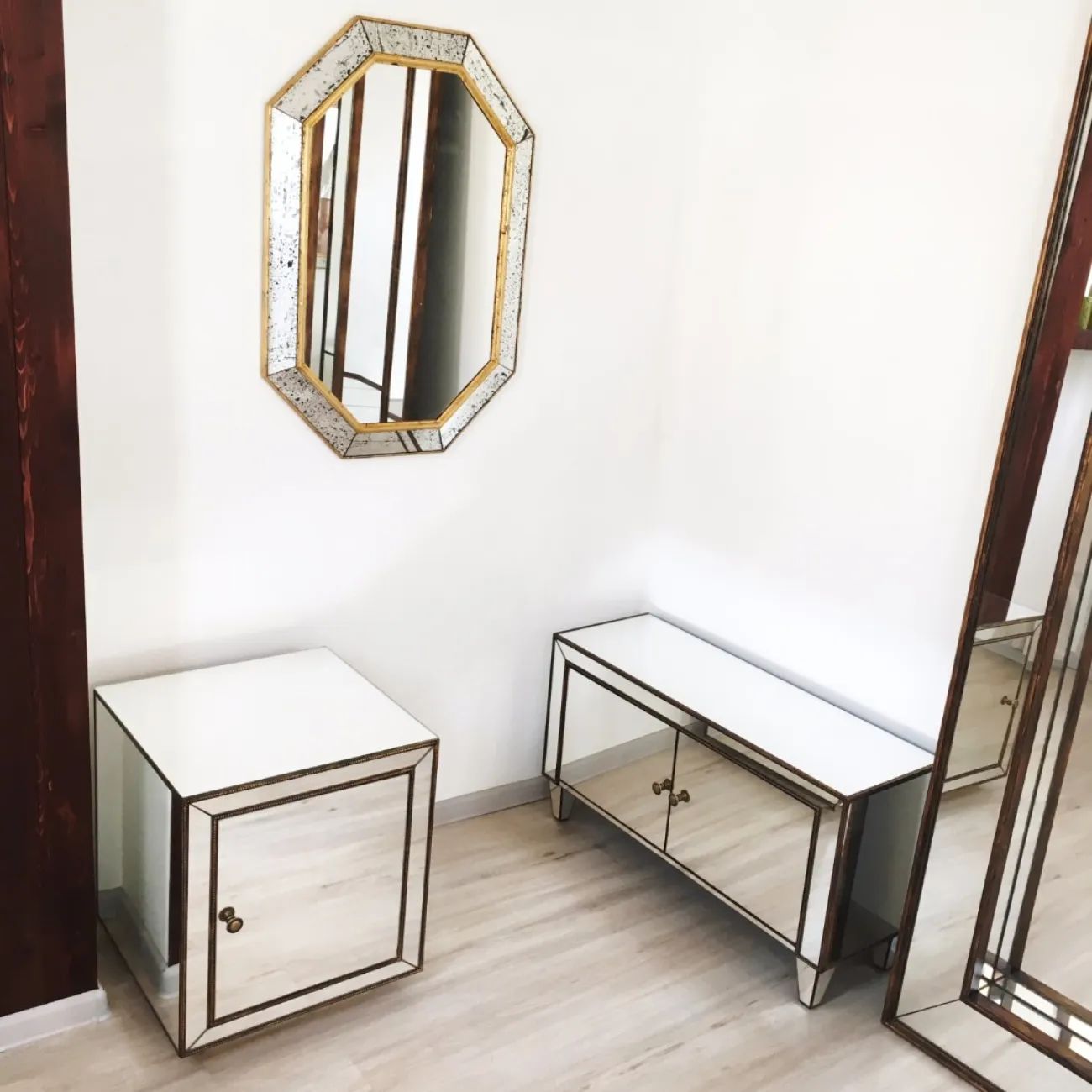 Зеркало Julian Gold от LaLume Зеркало Julian Gold от LaLume