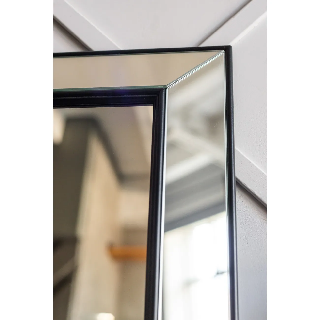 Зеркало Mirage Black от LaLume Зеркало Mirage Black от LaLume