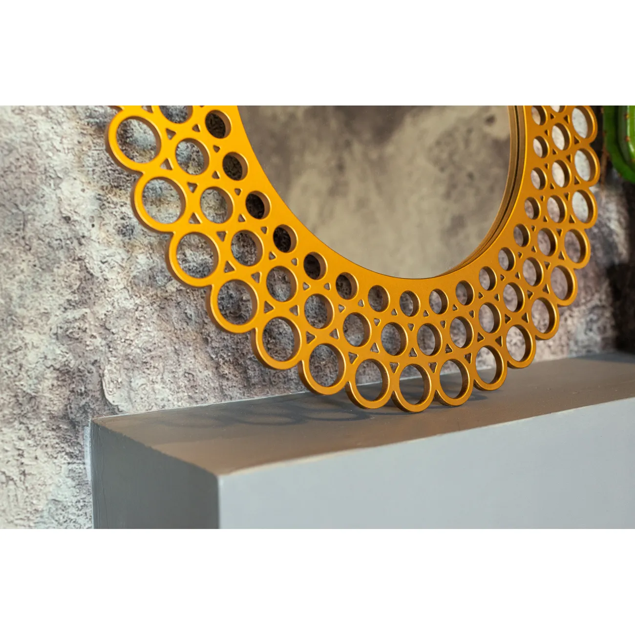 Зеркало Backbone Gold от LaLume Зеркало Backbone Gold от LaLume