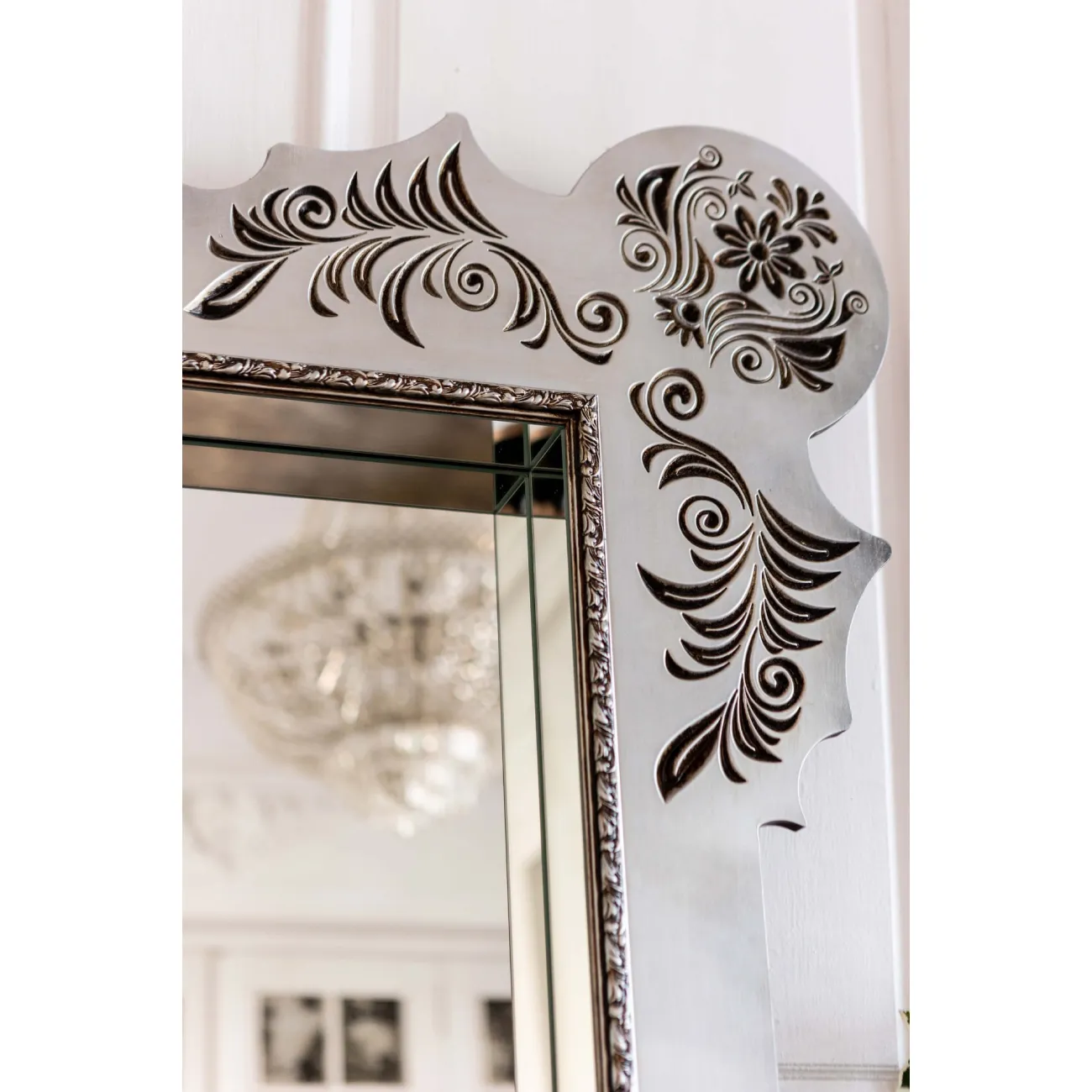 Зеркало Gionis от LaLume