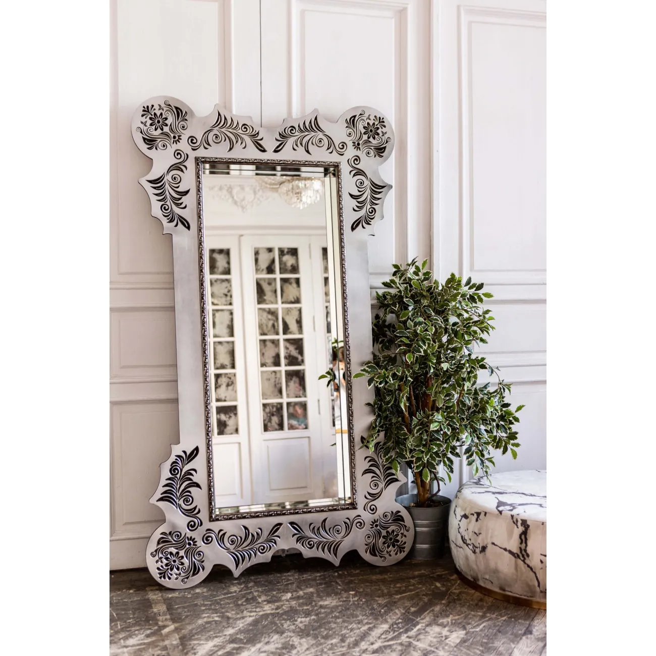 Зеркало Gionis от LaLume