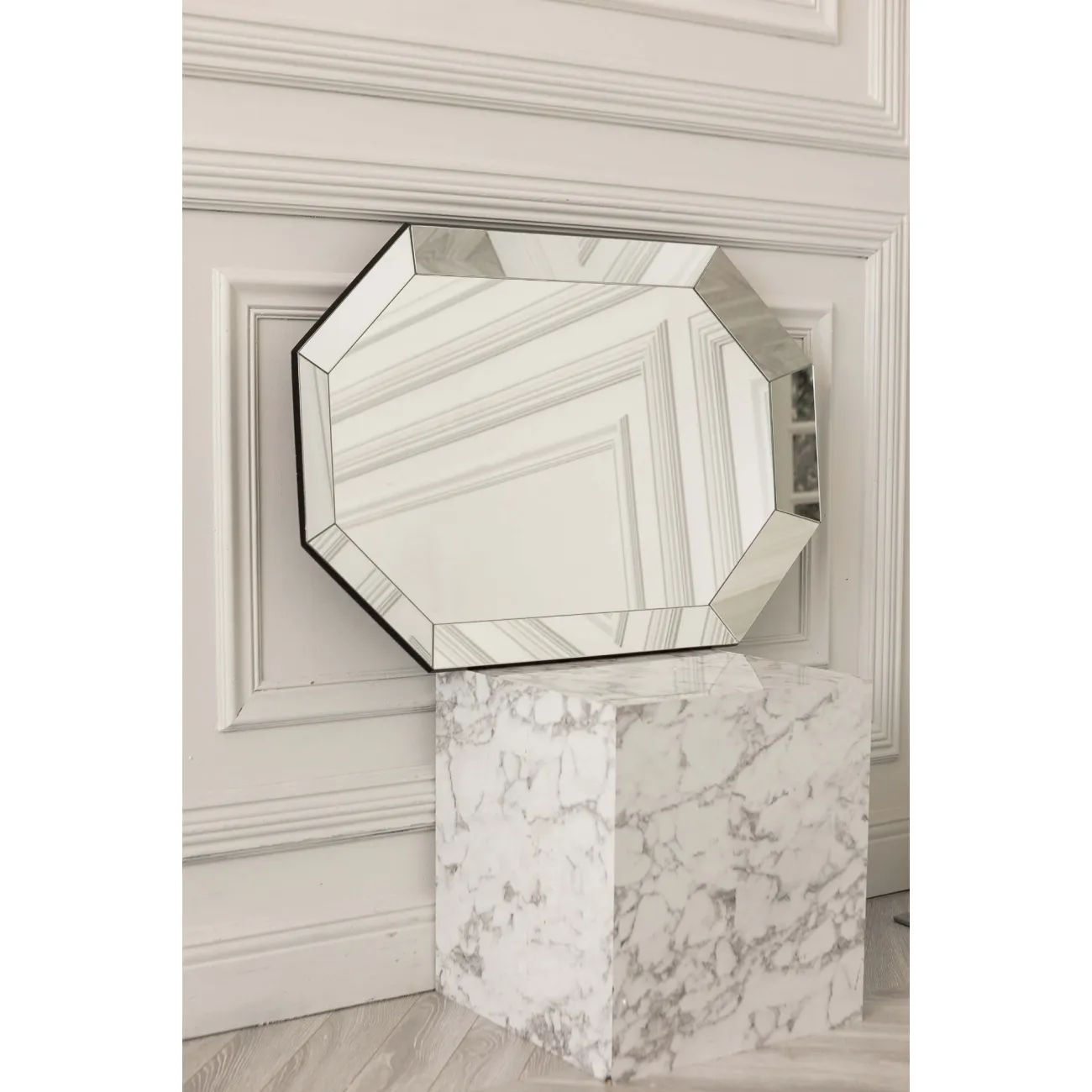 Зеркало Feranza от LaLume