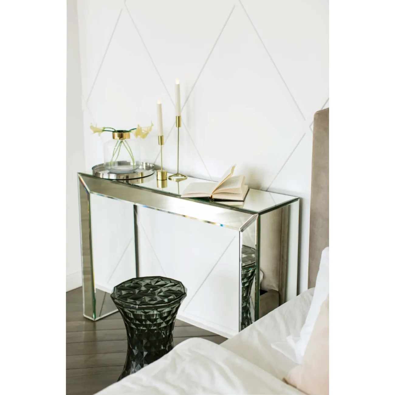 Консоль Salenta от LaLume