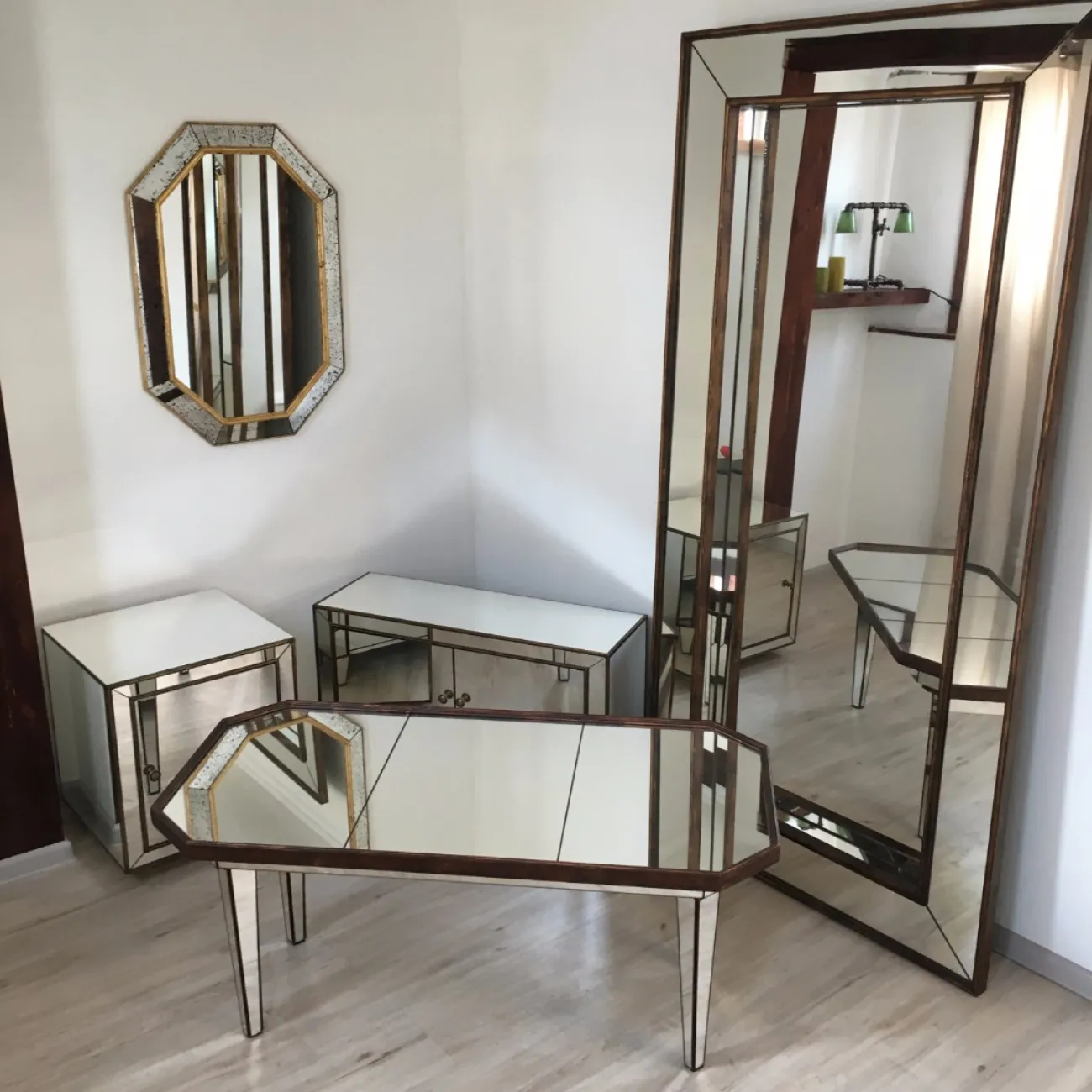 Стол Roan от LaLume Стол Roan от LaLume