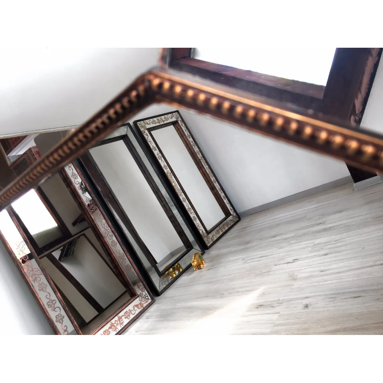 Зеркало Mid Exultancy от LaLume