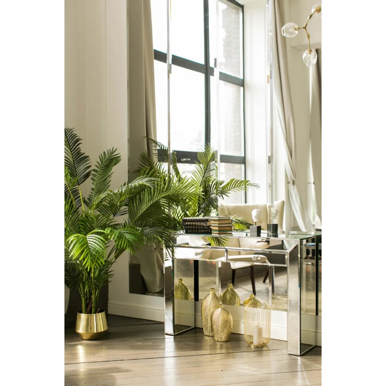 Консоль Silvia от LaLume