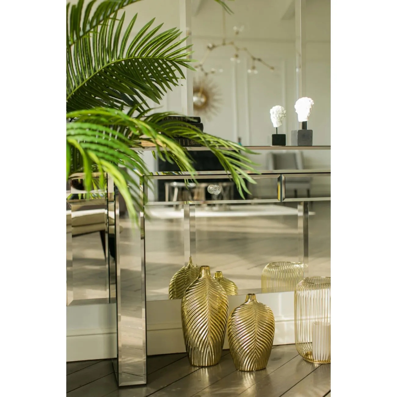 Консоль Silvia от LaLume