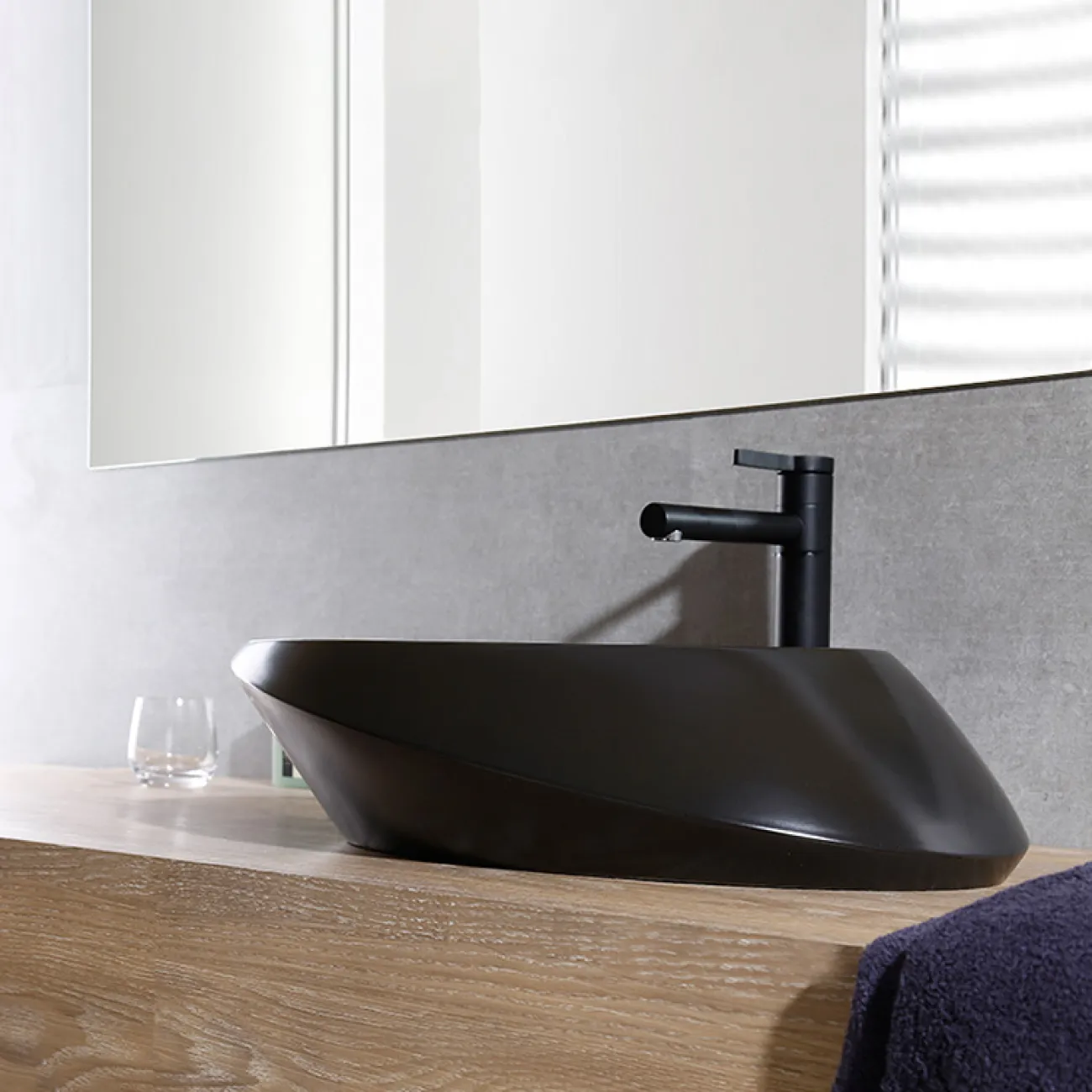 Роскошный настольный умывальник для ванной комнаты в Современном стиле LaLume MB21191-23