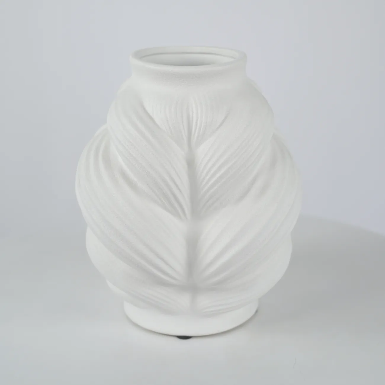 Керамическая ваза «Коса» LaLume DK_607703 H24 Керамическая ваза «Коса» LaLume DK_607703 H24