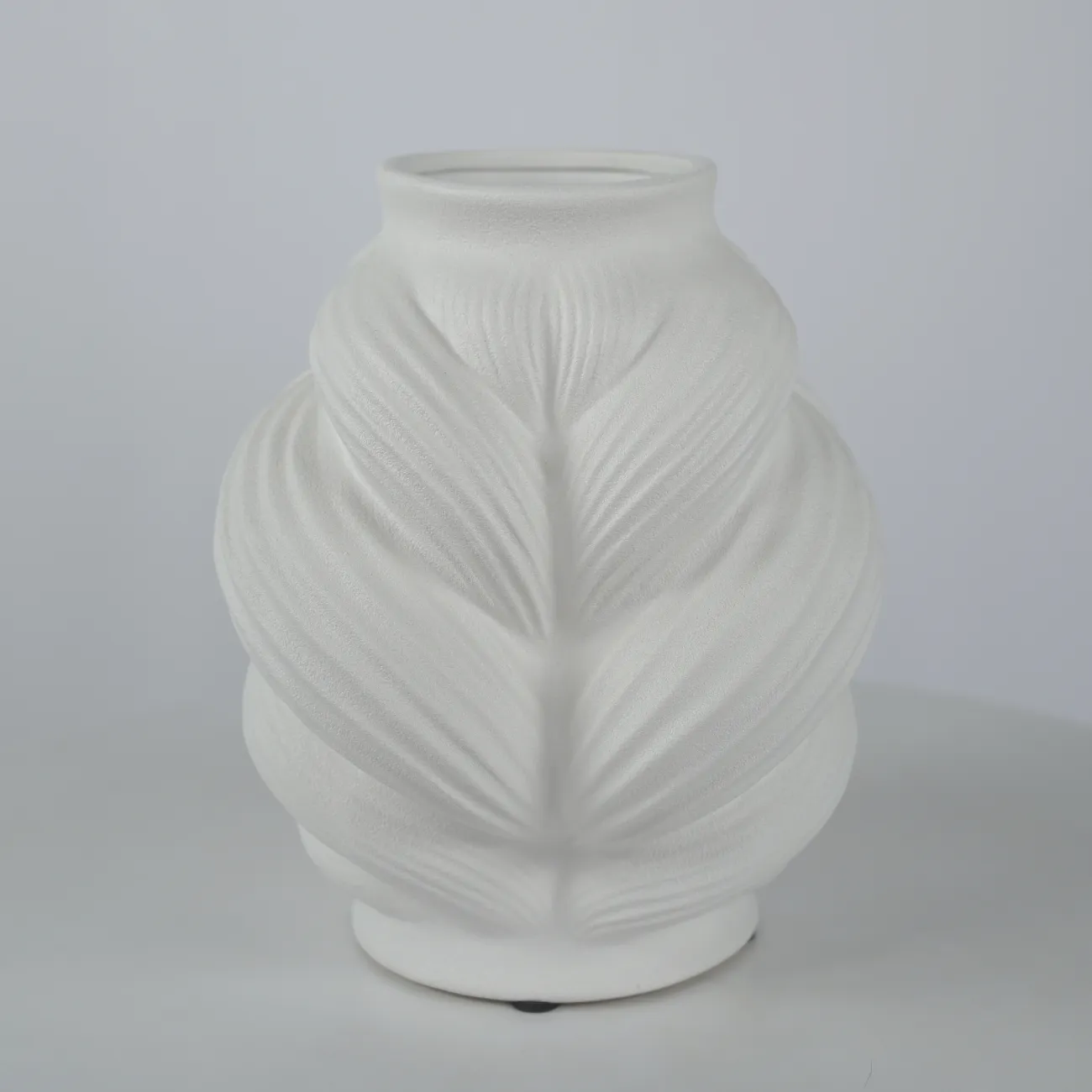 Керамическая ваза «Коса» LaLume DK_607703 H24 Керамическая ваза «Коса» LaLume DK_607703 H24