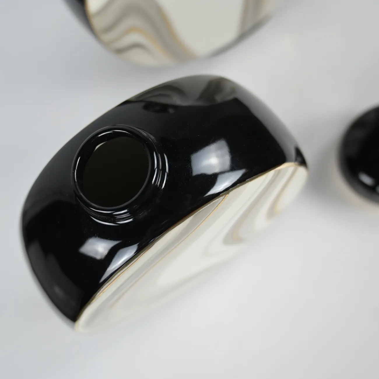 Ваза «Фляга» LaLume DK_601914 H19.5 Ваза «Фляга» LaLume DK_601914 H19.5