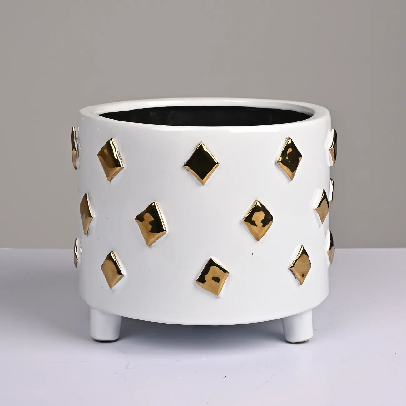 Белая и золотистая керамическая чаша LaLume DK_FA-D2048A Белая и золотистая керамическая чаша LaLume DK_FA-D2048A