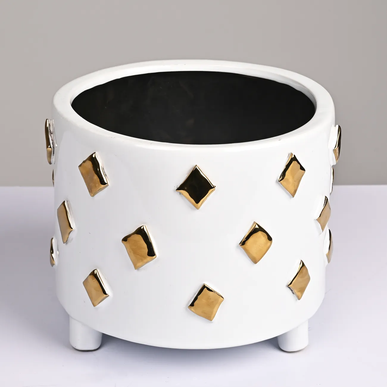 Белая и золотистая керамическая чаша LaLume DK_FA-D2048A Белая и золотистая керамическая чаша LaLume DK_FA-D2048A