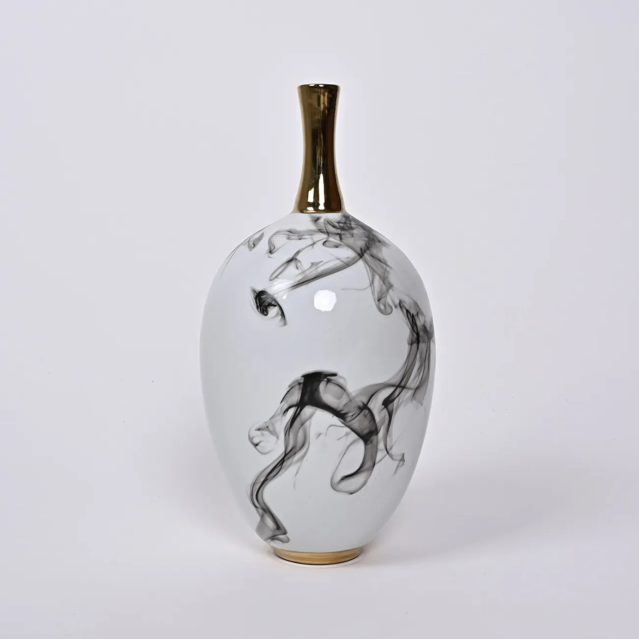 Современная фарфоровая керамическая ваза «Дым» LaLume DK601906-23 H42