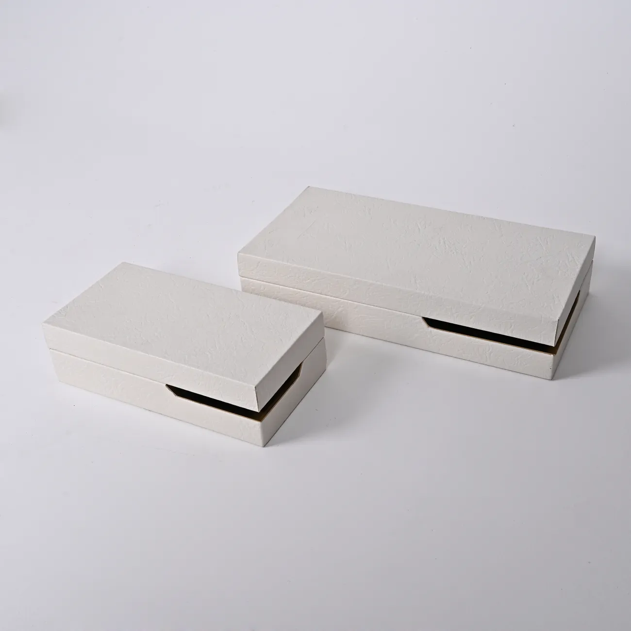 Белая простая декоративная коробка LaLume DK_FB-PG2001C L36