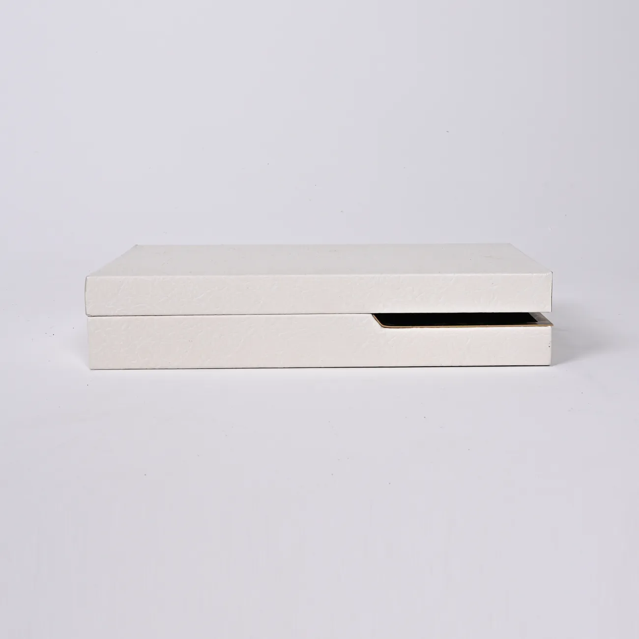 Белая простая декоративная коробка LaLume DK_FB-PG2001C L36