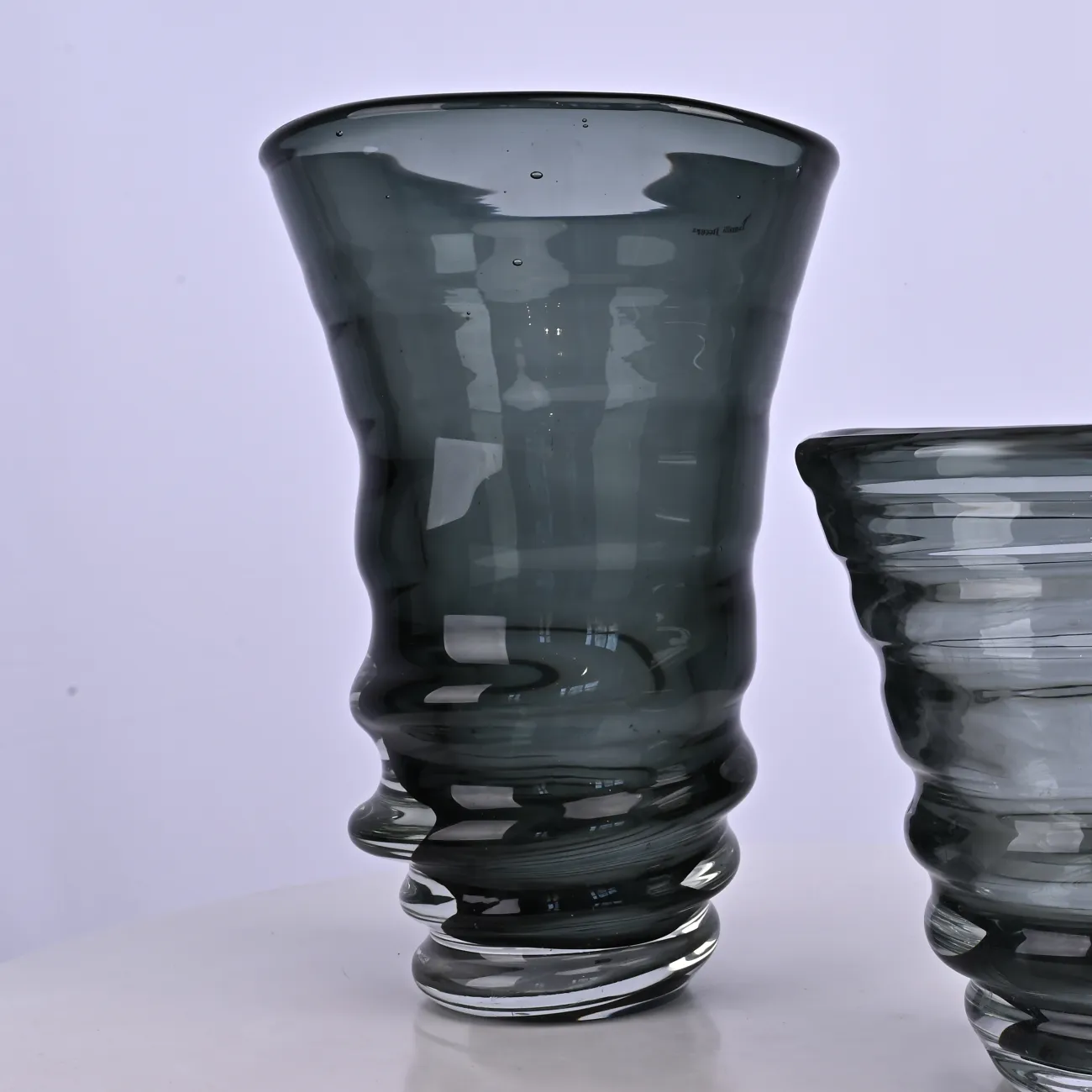 Ваза «Спираль» LaLume DK_FB-ZS2041B Серый H31 Ваза «Спираль» LaLume DK_FB-ZS2041B Серый H31