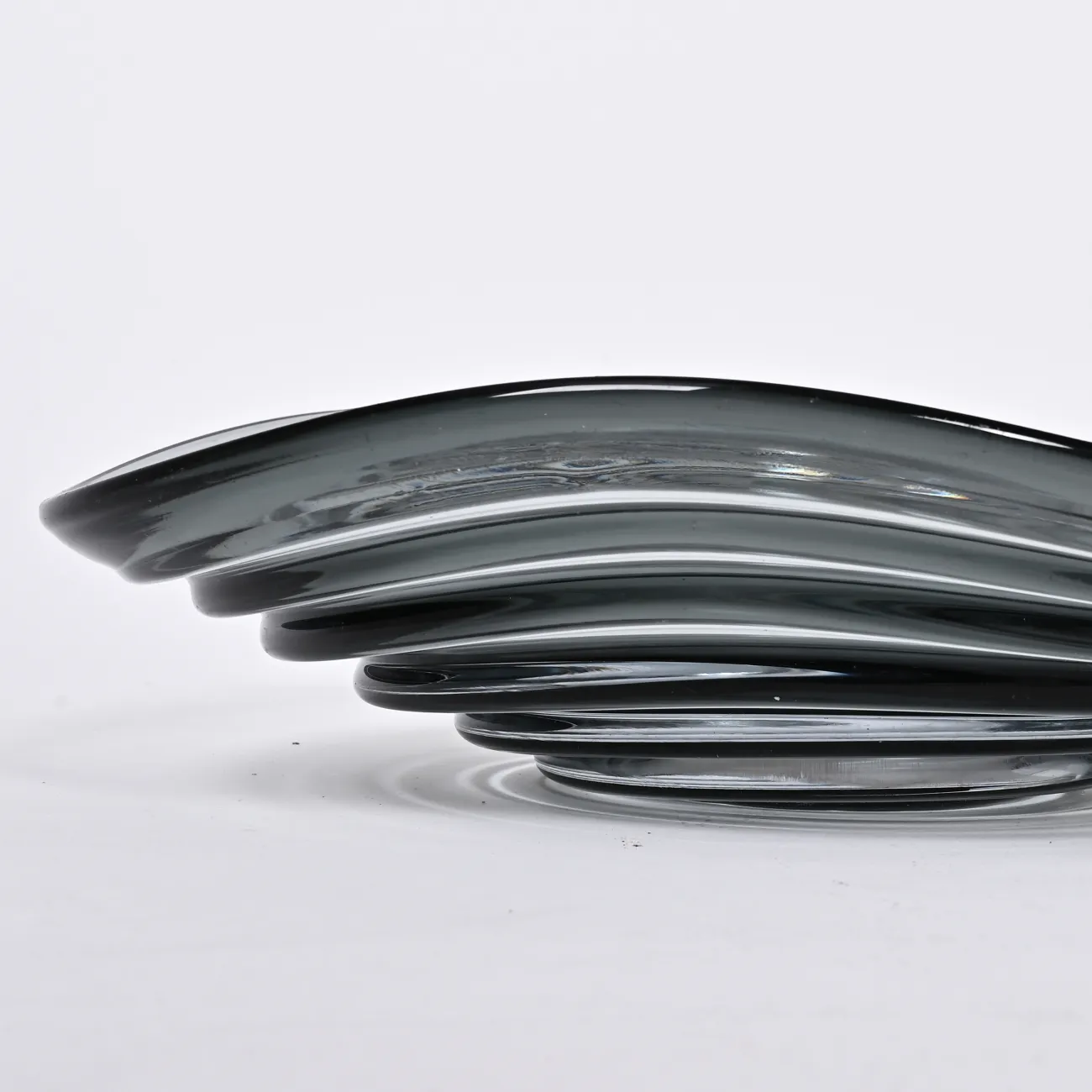 Серая стеклянная чаша в форме волны LaLume DK_FB-ZS2056