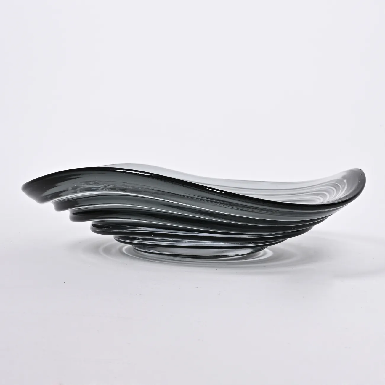 Серая стеклянная чаша в форме волны LaLume DK_FB-ZS2056