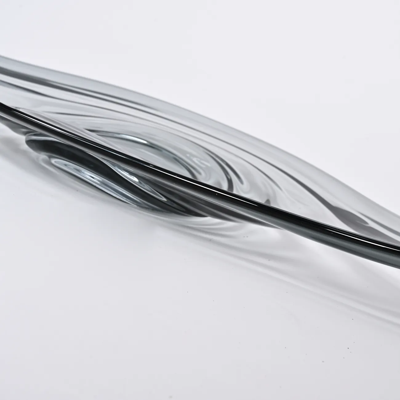 Серая стеклянная чаша Удлиненная LaLume DK_FB-ZS2057A Серая стеклянная чаша Удлиненная LaLume DK_FB-ZS2057A