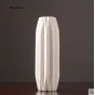 Белая керамическая ваза Harmonic