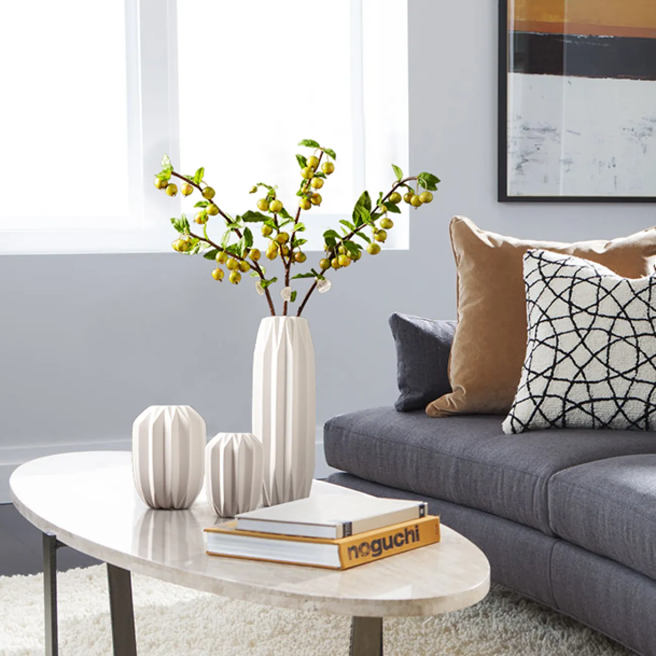 Белая керамическая ваза Harmonic